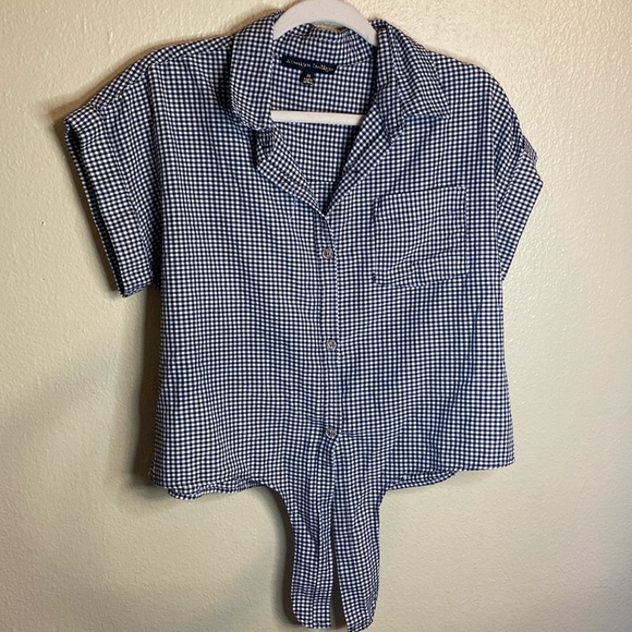 Gingham Tie Front Blouse - Picture 2 of 5